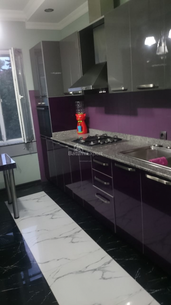 Mənzil 60 m² - Şerif Ximşiaşvili, Batumi, Gürcüstan