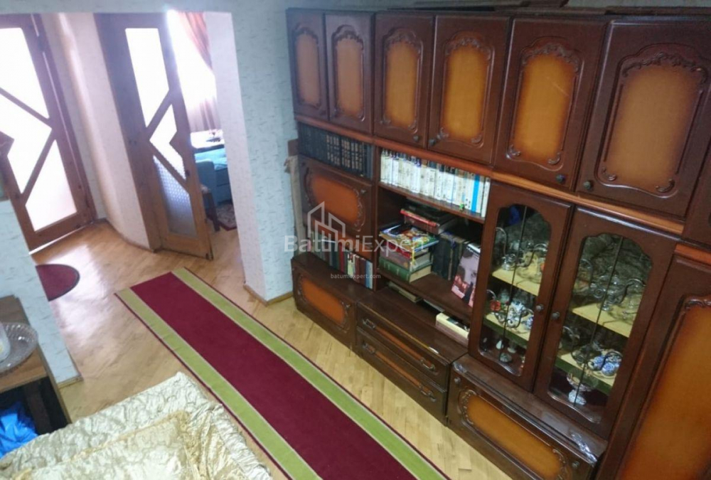 Mənzil 100 m² - Memeda Abaşidze, Batumi, Gürcüstan