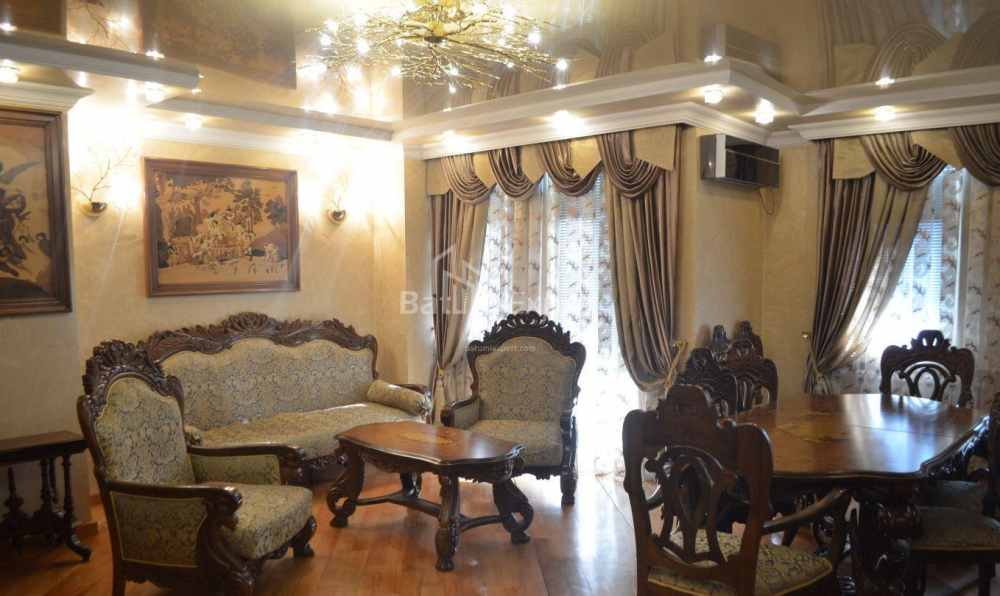 Mənzil 186 m² - Yusuf Kobaladze, Batumi, Gürcüstan