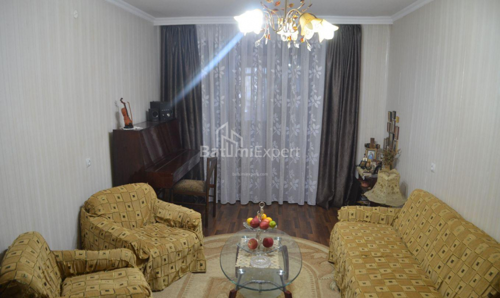 Mənzil 100 m² - Zuraba Qorqiladze, Batumi, Gürcüstan