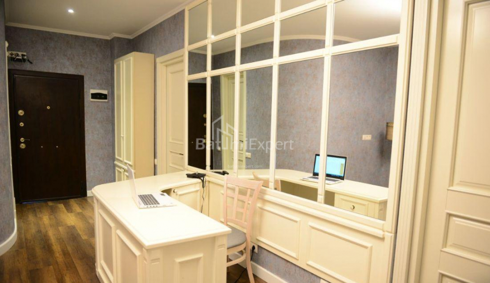 Mənzil 60 m² - Vaxtanq Qorqasali, Batumi, Gürcüstan