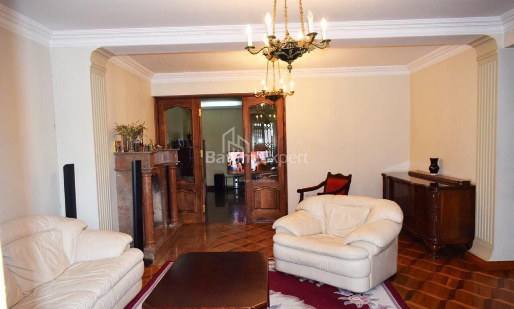 Mənzil 120 m² - Zuraba Qorqiladze, Batumi, Gürcüstan