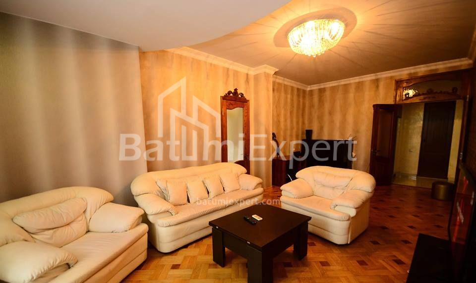 Mənzil 95 m² - Niko Pirosmani, Batumi, Gürcüstan
