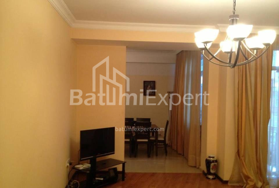 Mənzil 100 m² - Yurievskaya, Batumi, Gürcüstan
