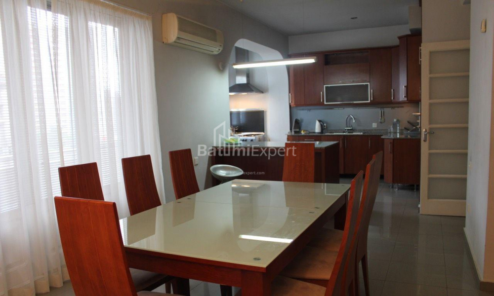Mənzil 123 m² - Yurievskaya, Batumi, Gürcüstan