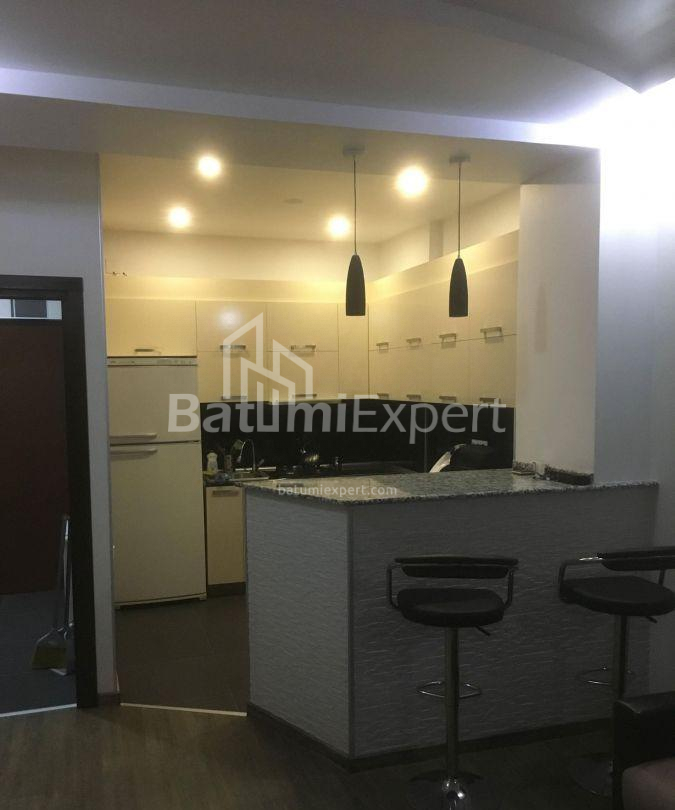Mənzil 56 m² - Şerif Ximşiaşvili, Batumi, Gürcüstan