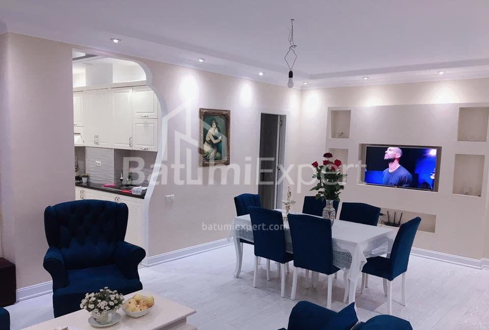 Mənzil 86 m² - Aleksandra Puşkin, Batumi, Gürcüstan
