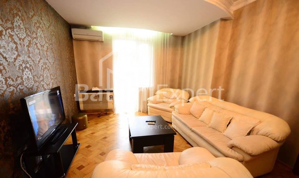 Mənzil 95 m² - Niko Pirosmani, Batumi, Gürcüstan