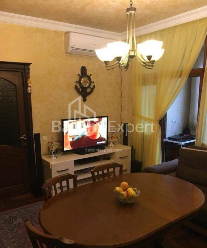 Mənzil 75 m² - Sulaberidze, Batumi, Gürcüstan