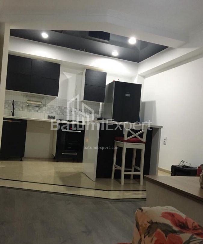 Mənzil 80 m² - Kral Pərnavaz, Batumi, Gürcüstan