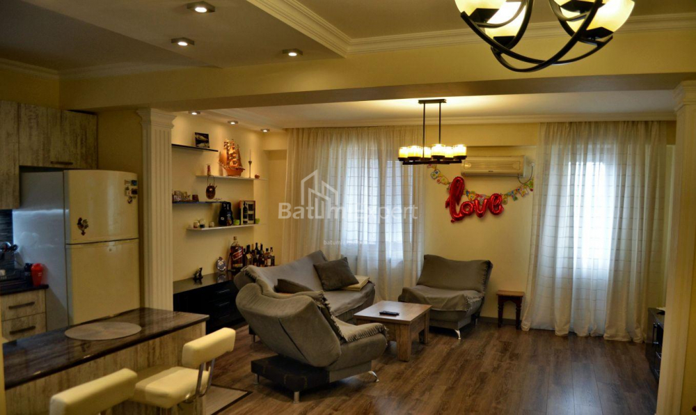 Mənzil 80 m² - Rustaveli, Batumi, Gürcüstan