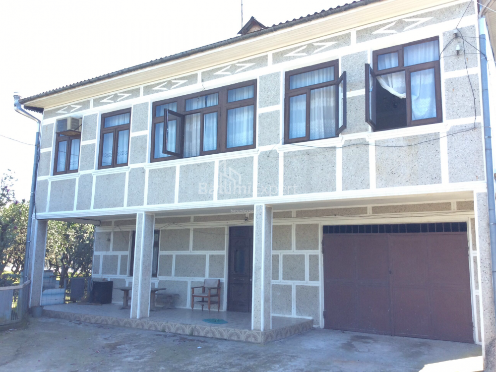 Fərdi ev 100 m² - Lech və Maria Kachinsky, Batumi, Gürcüstan
