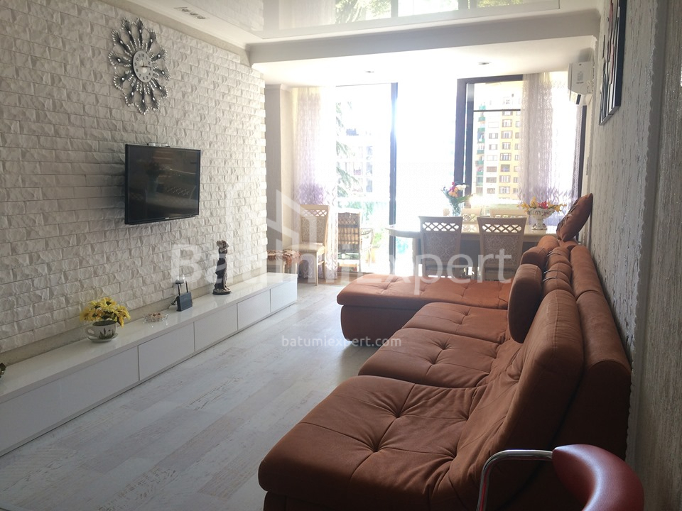 Mənzil 110 m² - General Aslan Abaşidze, Batumi, Gürcüstan