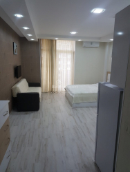 Mənzil 1-комн 33 m² - Şerif Ximşiaşvili, Batumi