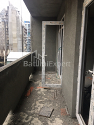 Mənzil 1-комн 70.4 m² - Vaxtanq Qorqasali, Batumi