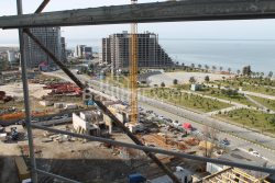 Tikilməkdə olan obyekt 55.8 m² - Lech və Maria Kachinsky, Batumi, Gürcüstan