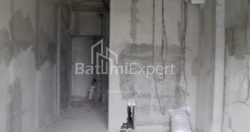 Tikilməkdə olan obyekt 35 m² - Lech və Maria Kachinsky, Batumi, Gürcüstan