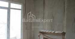 Tikilməkdə olan obyekt 30.7 m² - Lech və Maria Kachinsky, Batumi, Gürcüstan