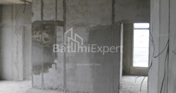 Tikilməkdə olan obyekt 74.8 m² - Lech və Maria Kachinsky, Batumi, Gürcüstan