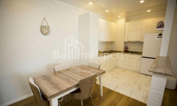 Mənzil 3-комн 70 m² - Niko Pirosmani, Batumi