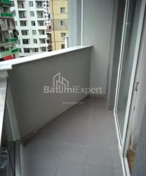 Mənzil 33 m² - Şerif Ximşiaşvili, Batumi, Gürcüstan