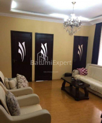 Mənzil 4-комн 98 m² - Zuraba Qorqiladze, Batumi