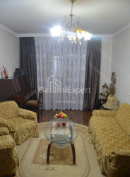 Mənzil 3-комн 100 m² - Zuraba Qorqiladze, Batumi