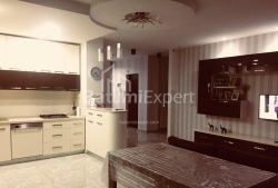 Mənzil 6-комн 153 m² - Vaxtanq Qorqasali, Batumi
