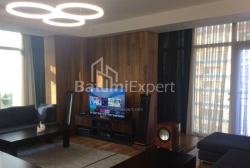 Mənzil 3-комн 143 m² - Şerif Ximşiaşvili, Batumi