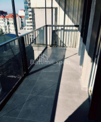 Mənzil 3-комн 88 m² - Şerif Ximşiaşvili, Batumi