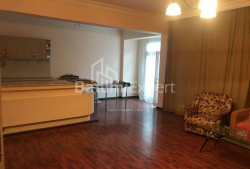 Mənzil 120 m² - Zuraba Qorqiladze, Batumi, Gürcüstan