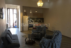 Mənzil 3-комн 85 m² - Zuraba Qorqiladze, Batumi