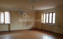 Mənzil 3-комн 92 m² - 26 may, Batumi