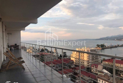 Mənzil 3-комн 160 m² - Yurievskaya, Batumi