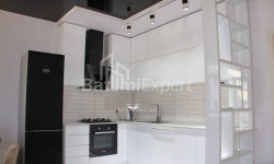 Mənzil 3-комн 80 m² - Yurievskaya, Batumi