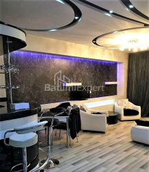 Mənzil 3-комн 97 m² - Yurievskaya, Batumi