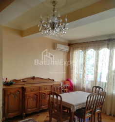 Mənzil 3-комн 90 m² - Zuraba Qorqiladze, Batumi