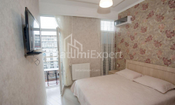 Mənzil 5-комн 136 m² - Zuraba Qorqiladze, Batumi