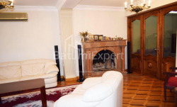Mənzil 4-комн 120 m² - Zuraba Qorqiladze, Batumi
