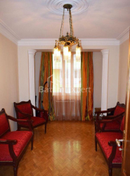 Mənzil 4-комн 120 m² - Zuraba Qorqiladze, Batumi
