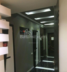 Mənzil 3-комн 107 m² - Şerif Ximşiaşvili, Batumi