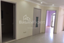 Mənzil 4-комн 73 m² - İlya Çavçavadze, Batumi