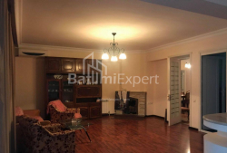 Mənzil 120 m² - Zuraba Qorqiladze, Batumi, Gürcüstan