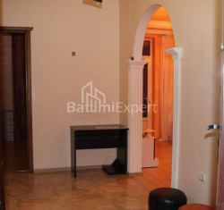 Mənzil 77 m² - Vaxtanq Qorqasali, Batumi, Gürcüstan