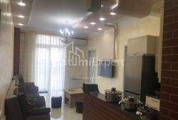 Mənzil 3-комн 168 m² - Zuraba Qorqiladze, Batumi