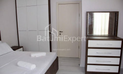 Mənzil 3-комн 80 m² - Zuraba Qorqiladze, Batumi