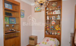 Mənzil 3-комн 80 m² - Qalaktion Tabidze, Batumi