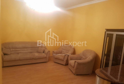 Mənzil 3-комн 100 m² - Yurievskaya, Batumi
