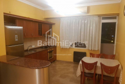 Mənzil 3-комн 100 m² - Yurievskaya, Batumi