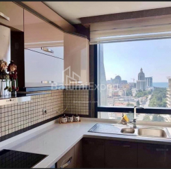 Mənzil 3-комн 88 m² - Rustaveli, Batumi